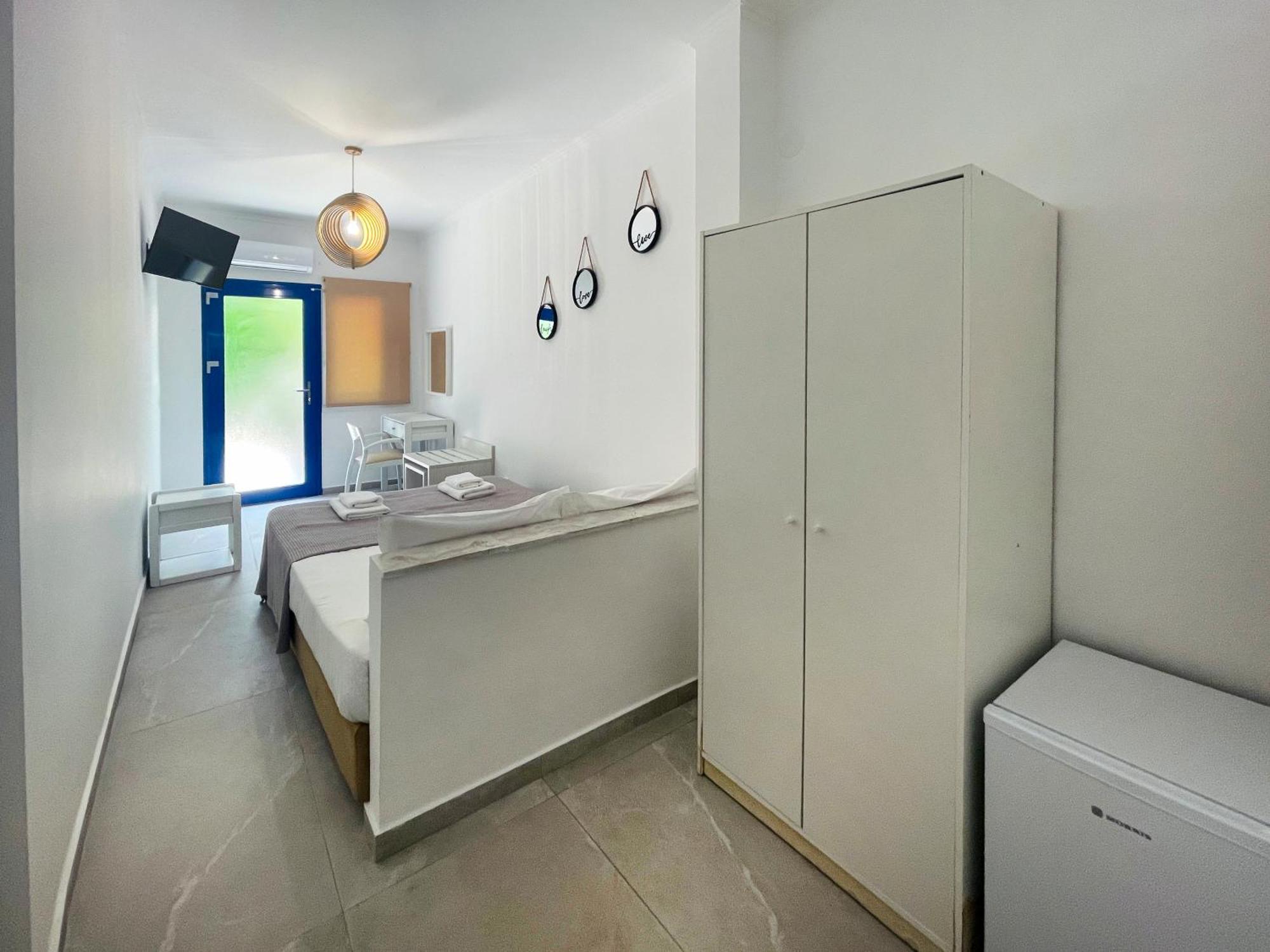 קריופיגי Theo Bungalows Boutique Hotel חדר תמונה